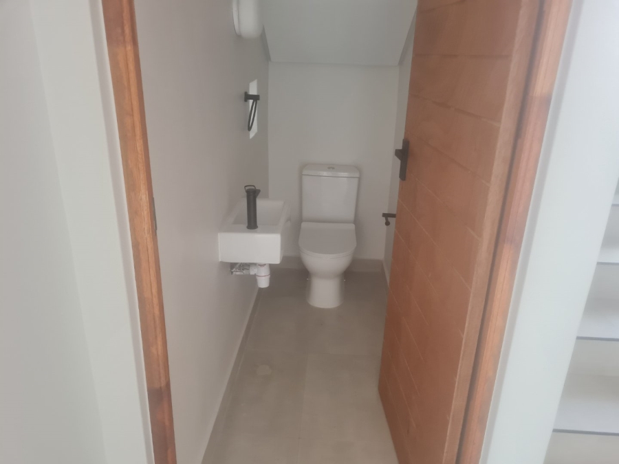 3 Bedroom Property for Sale in Somerton Estate Free State